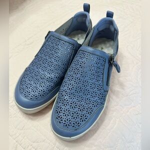 Jambu July Slip On Sneaker